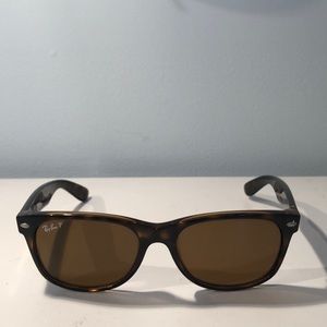Brand New Wayfarer Classic *POLARIZED*